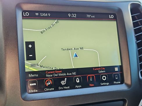 Used 2020 Jeep Cherokee Trailhawk w/ Comfort/Convenience Group AWD/4WD image 28