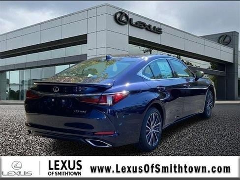 New 2025 Lexus ES 350 w/ Premium Package image 4