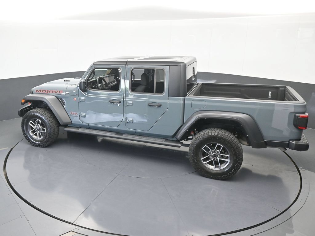 Used 2024 Jeep Gladiator Mojave AWD/4WD image 49