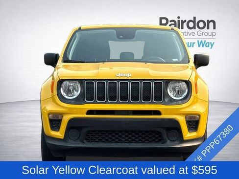 Used 2023 Jeep Renegade Latitude AWD/4WD image 2
