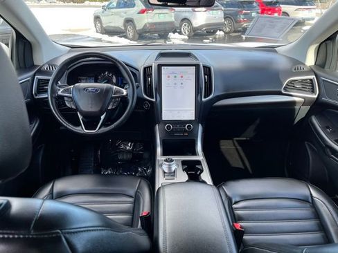 Used 2024 Ford Edge SEL image 6