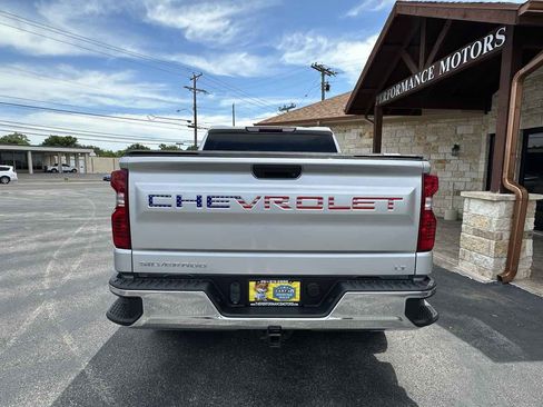 Used 2020 Chevrolet Silverado 1500 LT w/ LT Value Package AWD/4WD image 3