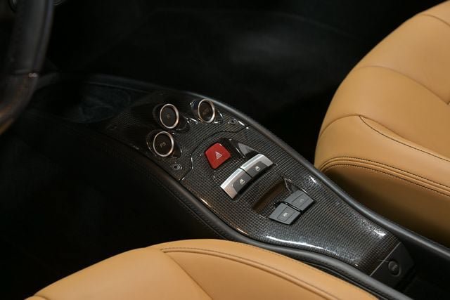 Used 2013 Ferrari 458 Spider RWD image 43