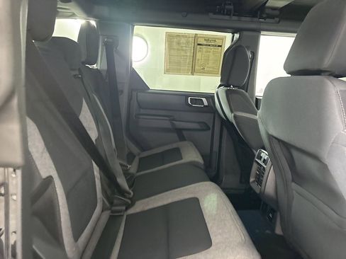 Used 2025 Ford Bronco Big Bend image 23