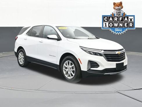 Used 2023 Chevrolet Equinox LT image 1