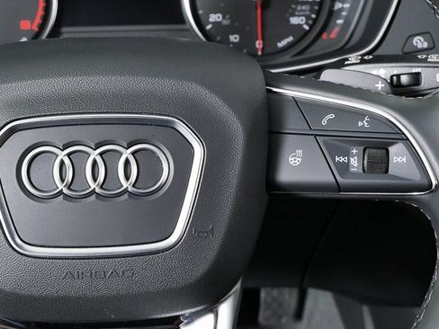 Used 2023 Audi Q5 2.0T Premium w/ Convenience Package image 10