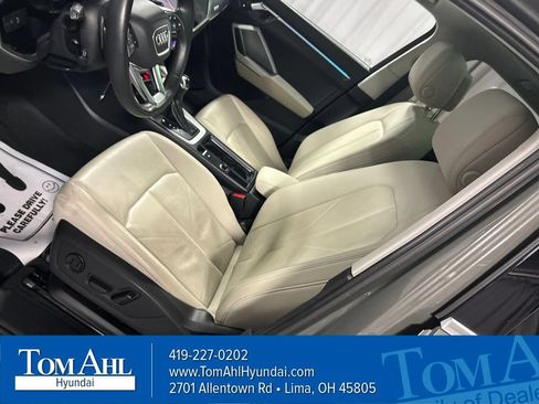 Used 2022 Audi Q3 2.0T Premium Plus AWD/4WD image 10