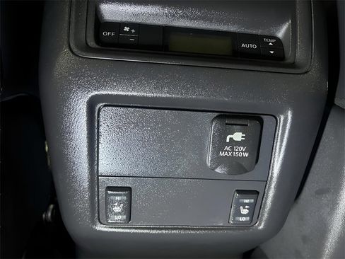 Used 2013 Nissan Pathfinder SL w/ SL Premium Pkg image 20