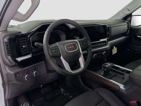 New 2026 GMC Sierra 1500 SLT w/ SLT Premium Package image 9