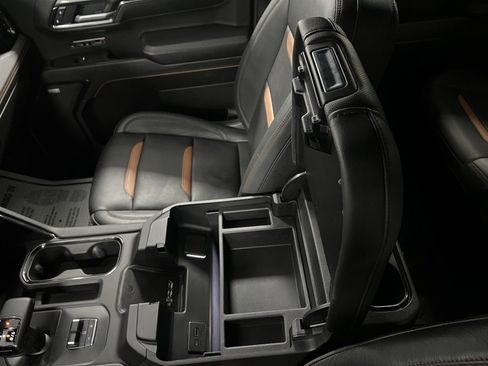 Used 2024 GMC Sierra 1500 AT4 image 47