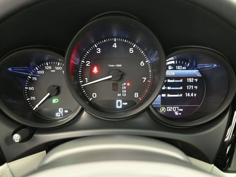 New 2026 Porsche Macan AWD/4WD image 16