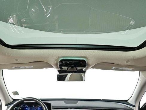 Used 2025 Mercedes-Benz E 350 Sedan image 5