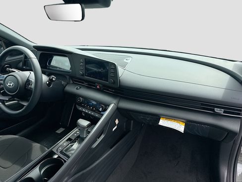 New 2026 Hyundai Elantra SEL Sport Premium FWD image 21