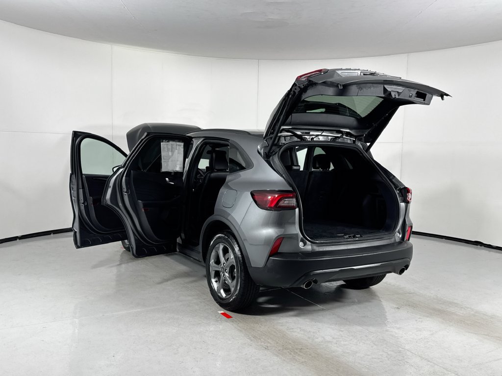 Used 2025 Ford Escape ST-Line Select AWD/4WD image 26