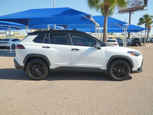 Used 2025 Toyota Corolla Cross AWD Hybrid image 8