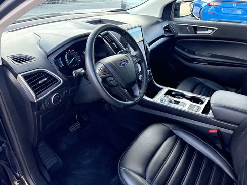 Used 2022 Ford Edge SEL image 2