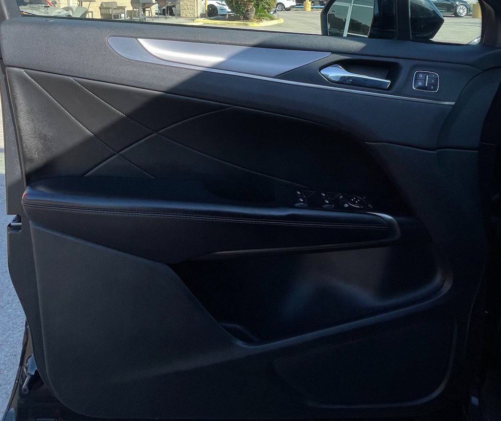 Used 2017 Lincoln MKC Reserve FWD image 32