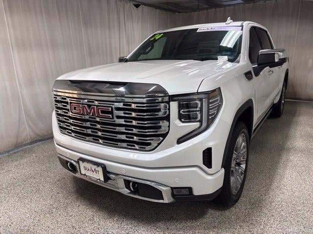 Used 2024 GMC Sierra 1500 Denali w/ Denali Reserve Package AWD/4WD image 7