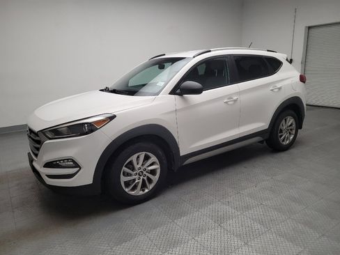 Used 2017 Hyundai Tucson SE w/ SE Popular Package 02 FWD image 2