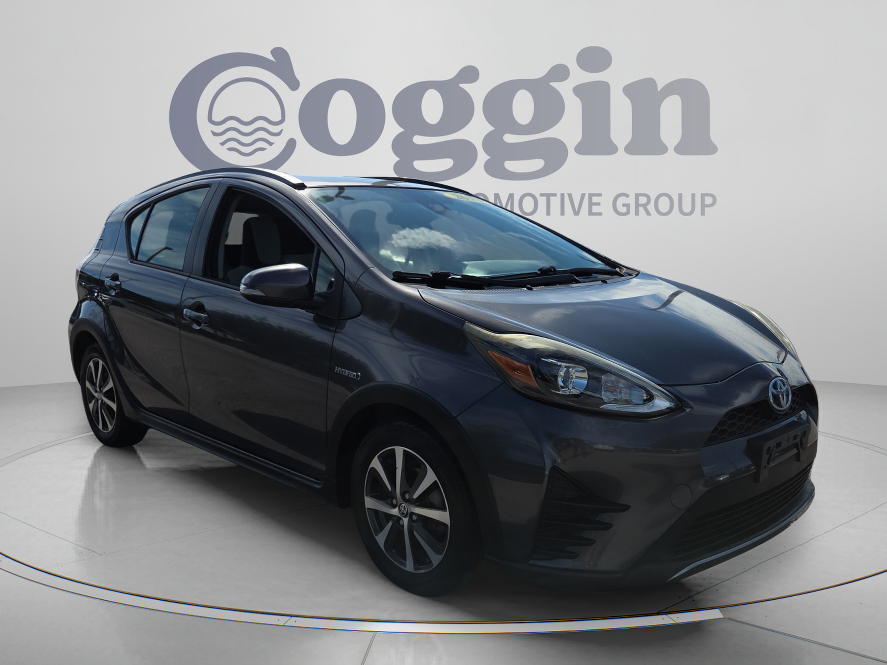 Used 2018 Toyota Prius C One FWD image 7