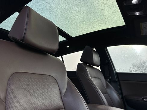 Used 2017 Kia Sportage SX image 17