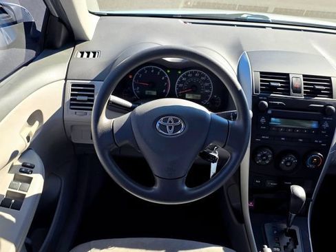 Used 2009 Toyota Corolla LE FWD image 12