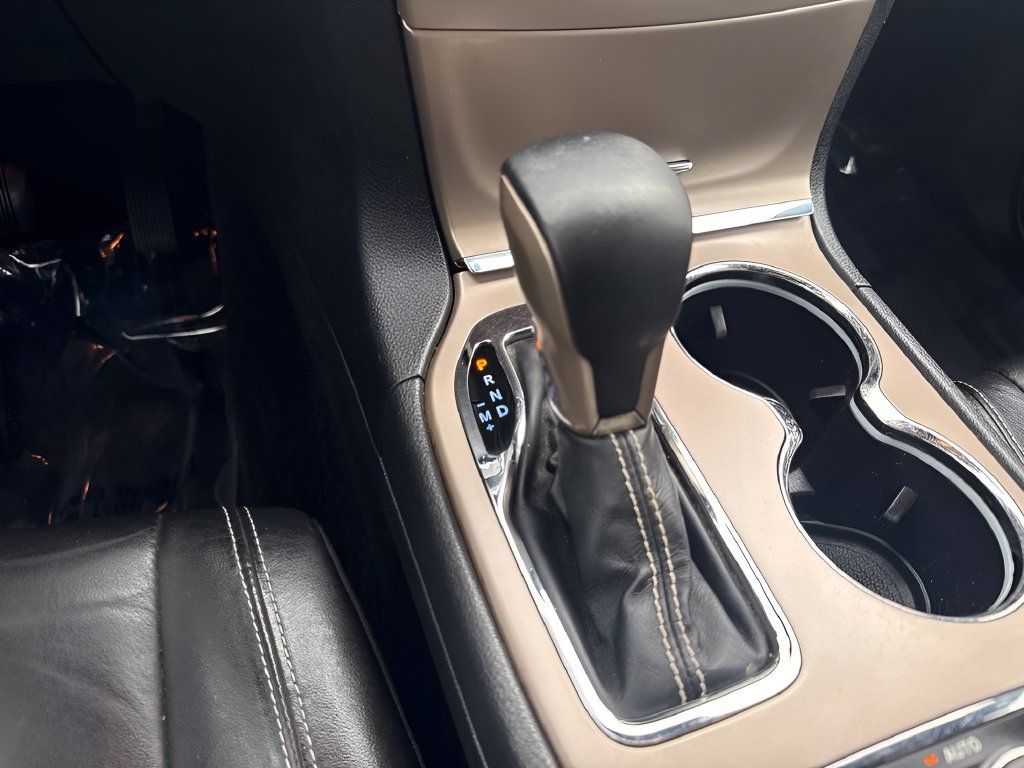 Used 2017 Jeep Grand Cherokee Limited AWD/4WD image 14