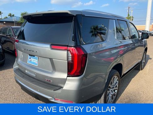 Used 2025 GMC Yukon Denali w/ Denali Reserve Package RWD image 8