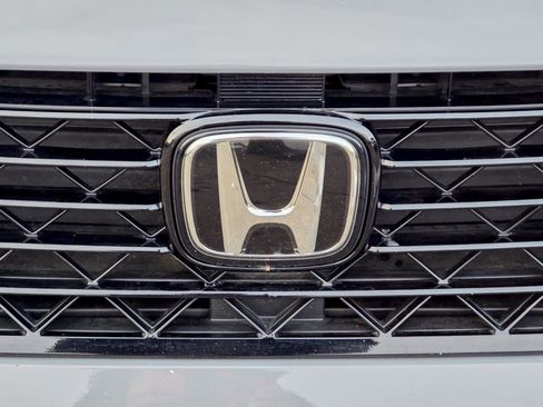 Used 2025 Honda Accord Sport image 3