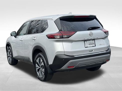Certified 2023 Nissan Rogue SV image 4