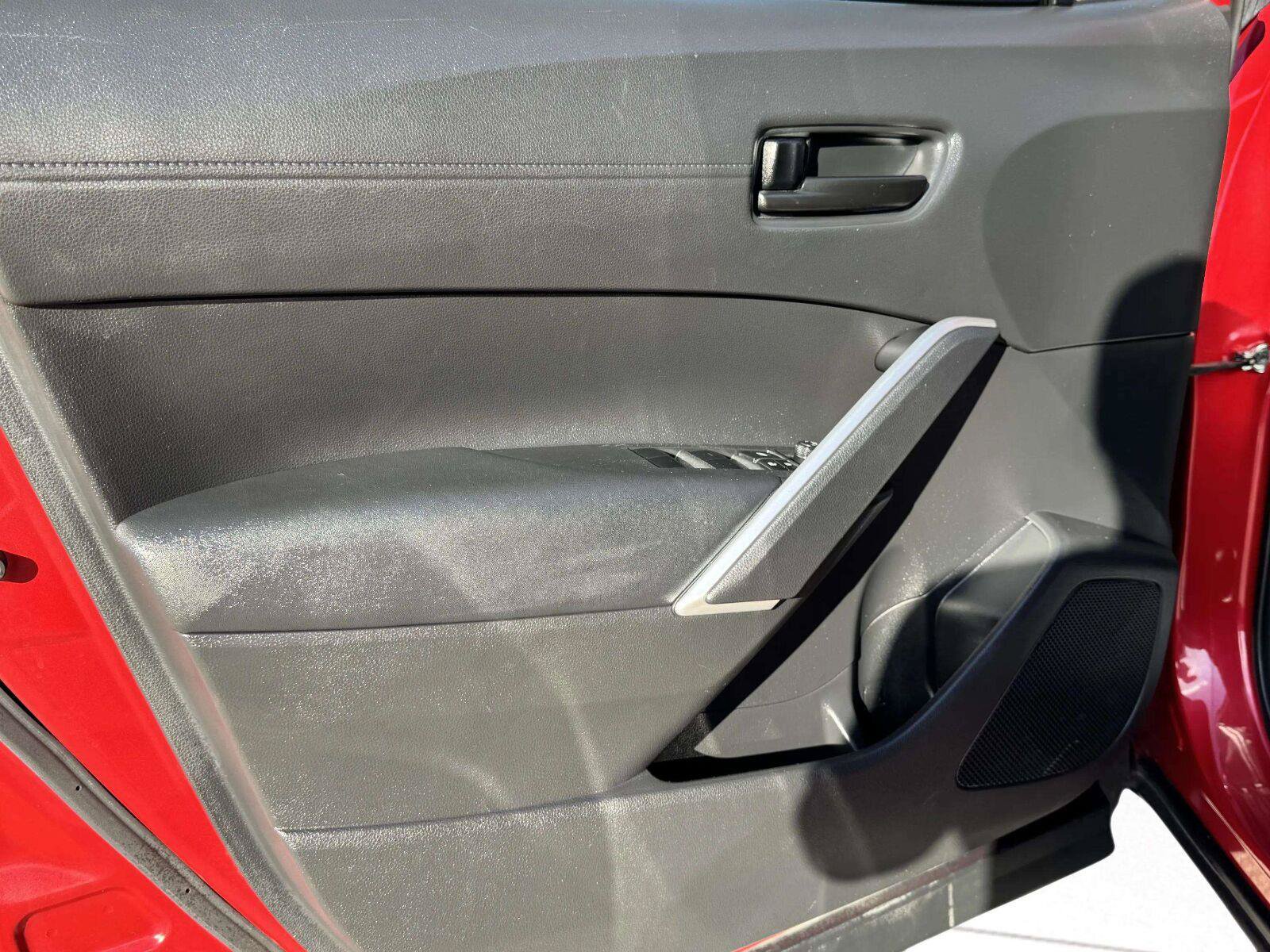 Used 2023 Toyota Corolla Cross LE FWD image 18