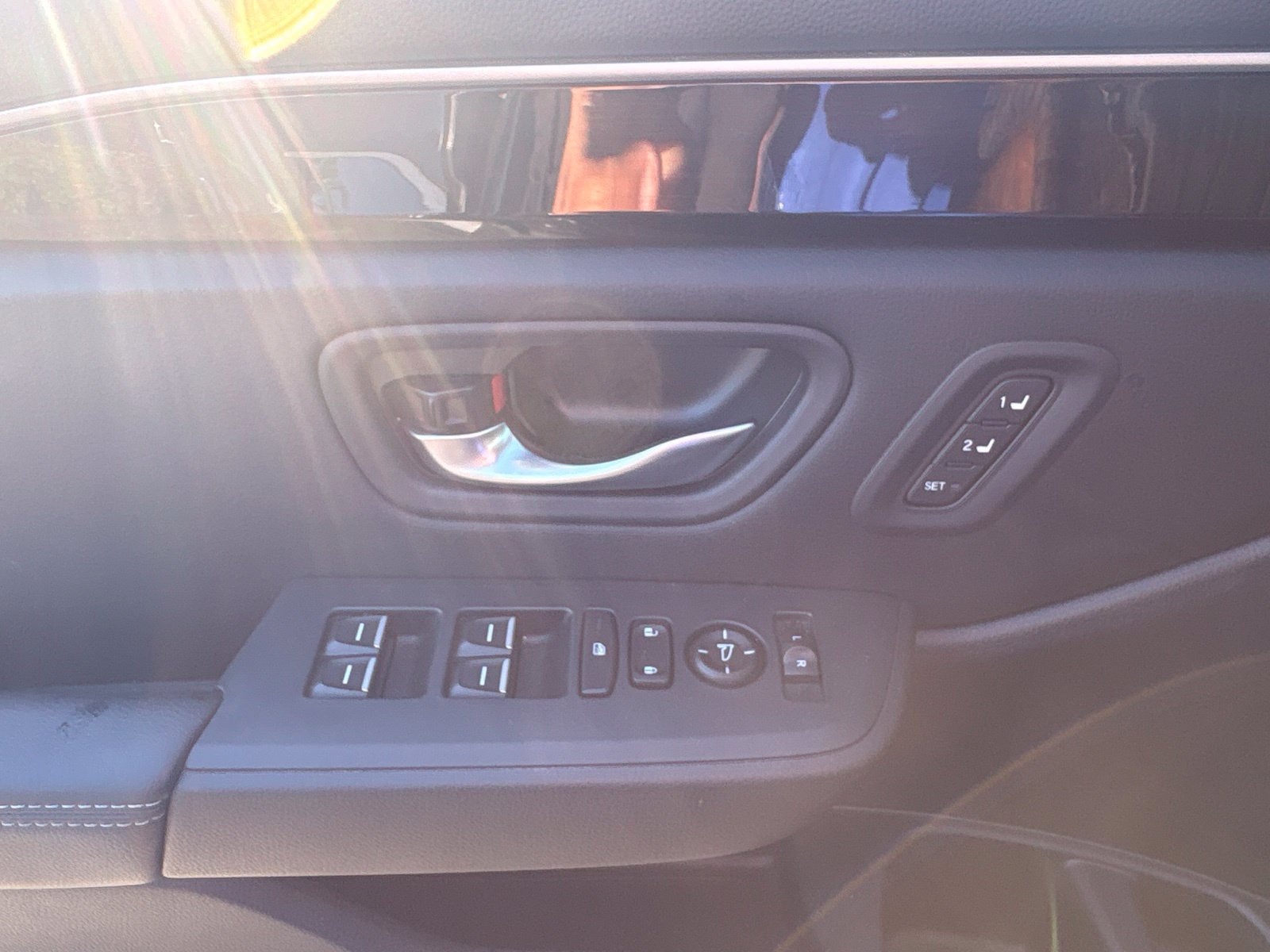 Used 2025 Honda Pilot EX-L image 13