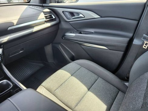 Used 2026 Chevrolet Traverse LT w/ Midnight/Sport Edition FWD image 13