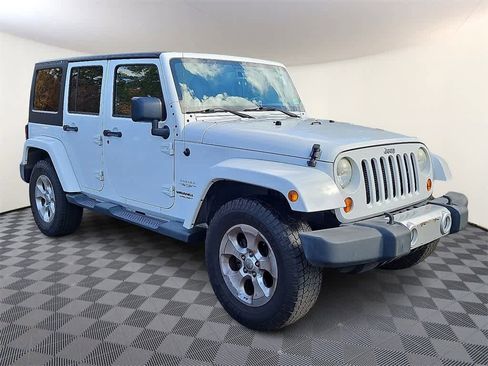 Used 2013 Jeep Wrangler Unlimited Sahara w/ Dual Top Group image 3