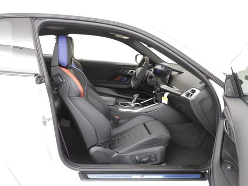 Used 2026 BMW M2 w/ Lighting Package RWD image 18