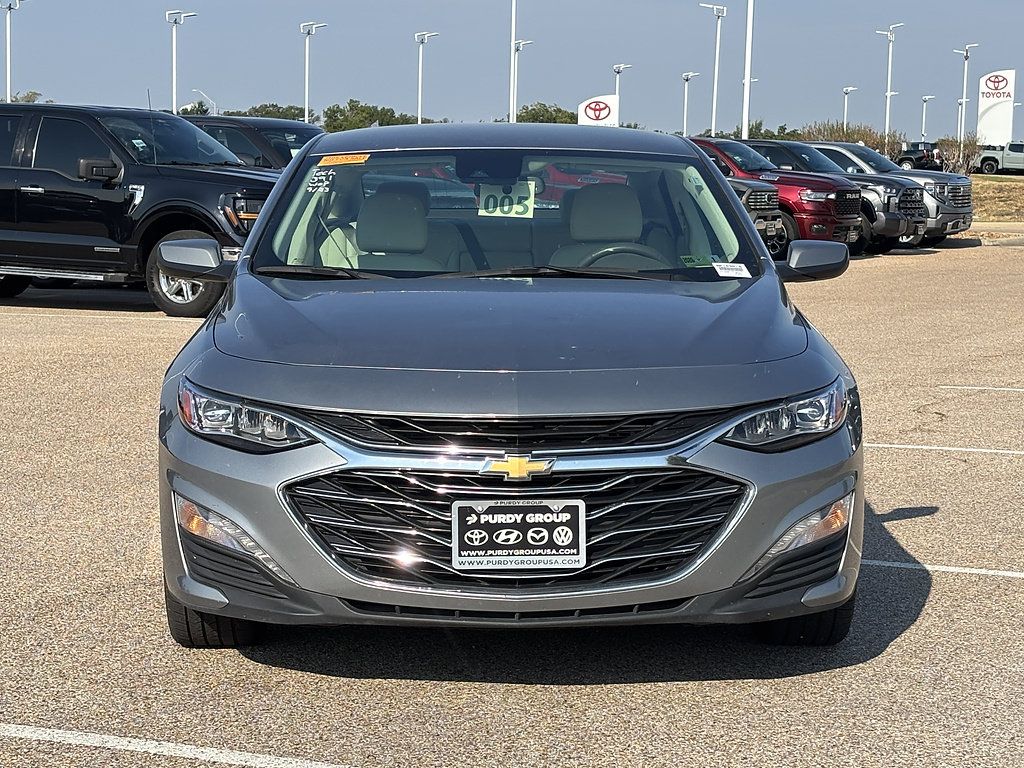 Used 2024 Chevrolet Malibu LT FWD image 3