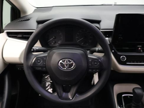 Used 2024 Toyota Corolla LE FWD image 23