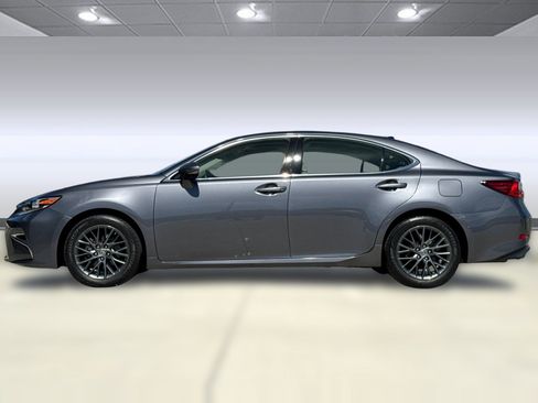 Used 2018 Lexus ES 350 w/ Navigation System Package FWD image 2