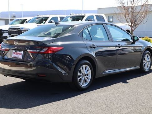 Used 2025 Toyota Camry LE FWD image 6