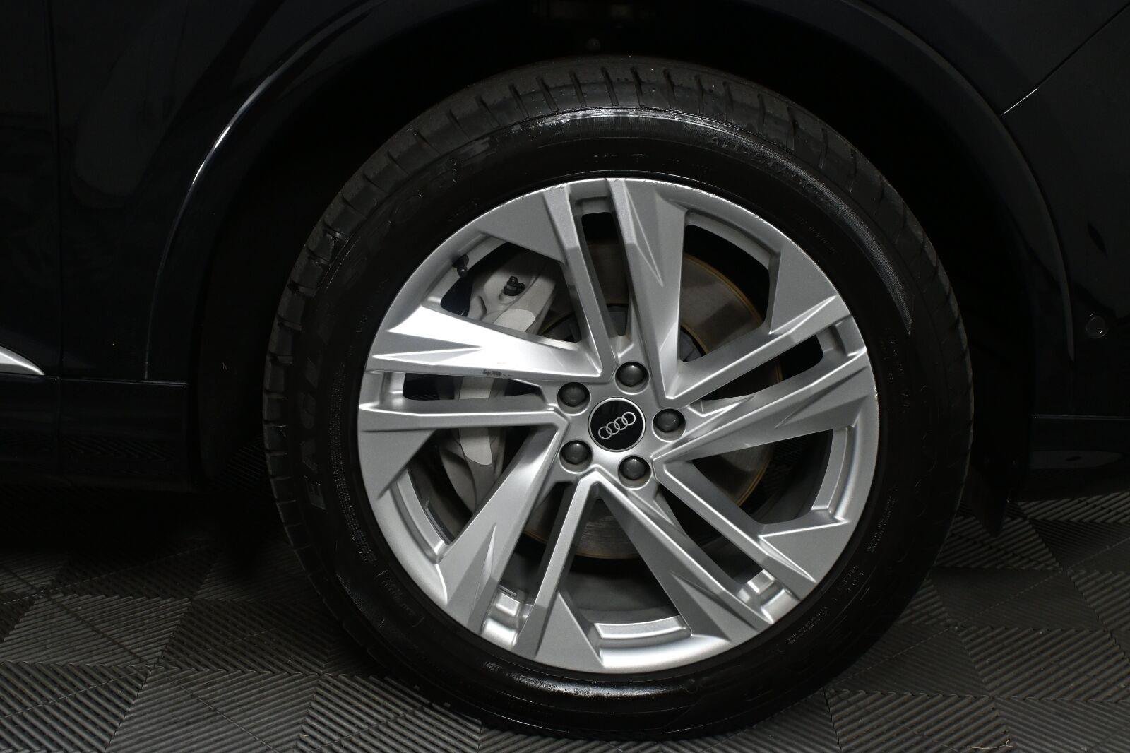 Used 2021 Audi Q7 3.0T Premium Plus w/ Premium Plus Package AWD/4WD image 35
