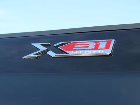 Used 2024 GMC Sierra 1500 Elevation w/ X31 Off-Road Package AWD/4WD image 18