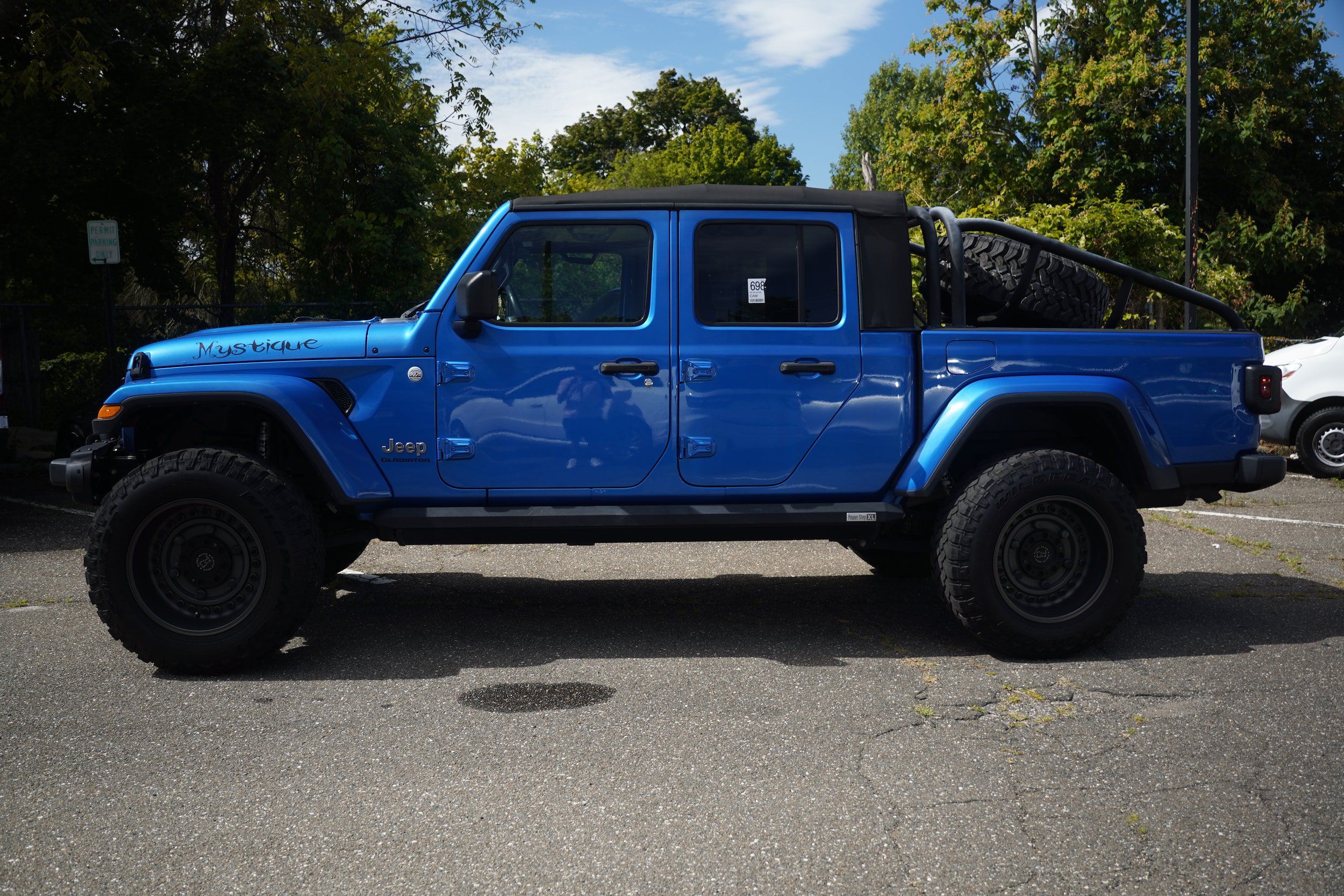 Used 2021 Jeep Gladiator Overland w/ Trailer Tow Package AWD/4WD image 4