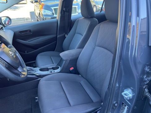 Used 2024 Toyota Corolla LE image 9
