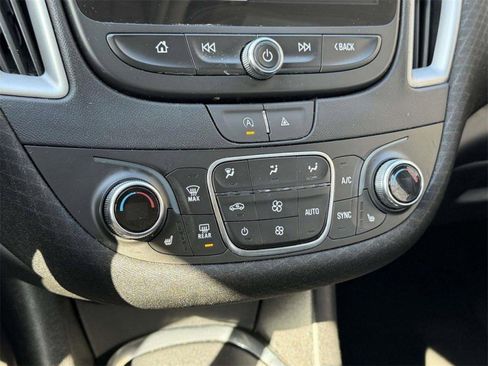 Used 2024 Chevrolet Malibu LT image 5