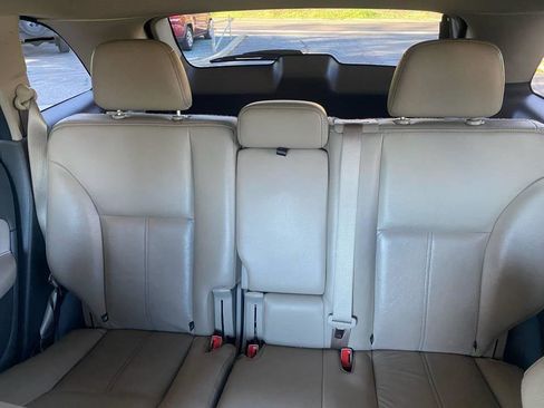 Used 2013 Ford Edge SEL FWD image 9