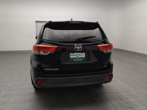 Used 2019 Toyota Highlander Plus FWD image 6