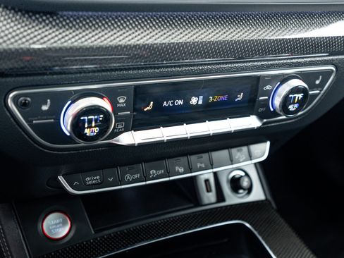 Used 2021 Audi SQ5 Prestige AWD/4WD image 13