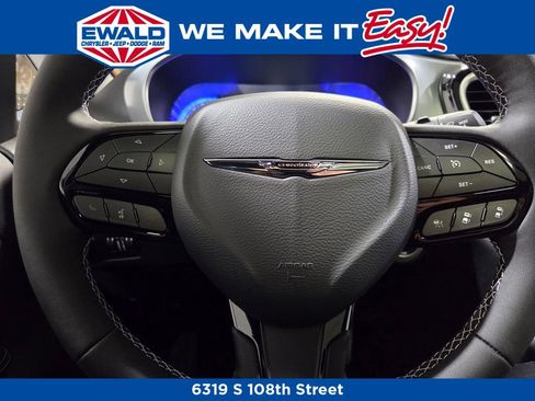 New 2026 Chrysler Pacifica Limited w/ S Appearance Package image 6