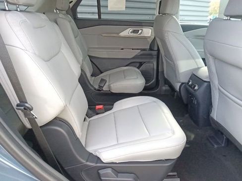 New 2026 Ford Explorer Active w/ Active Comfort Package RWD image 31