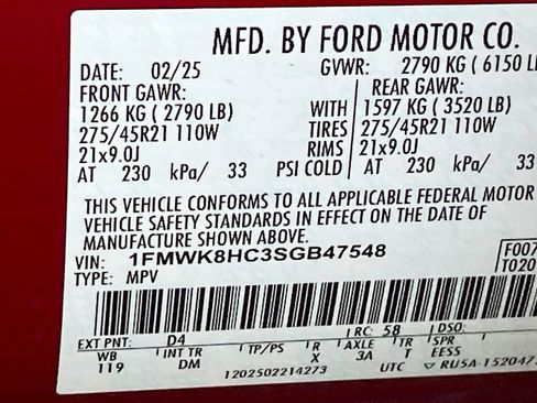 Used 2025 Ford Explorer Platinum w/ Ultimate Package AWD/4WD image 33
